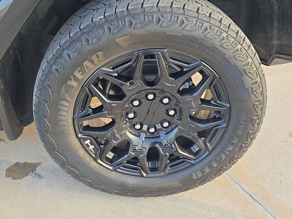 Used 2025 GMC Hummer EV 2X image 34