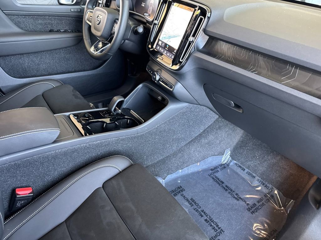 Certified 2023 Volvo C40 P8 Recharge Ultimate image 15