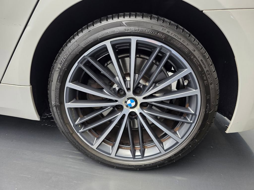 Used 2021 BMW 540i 540i w/ Convenience Package image 17