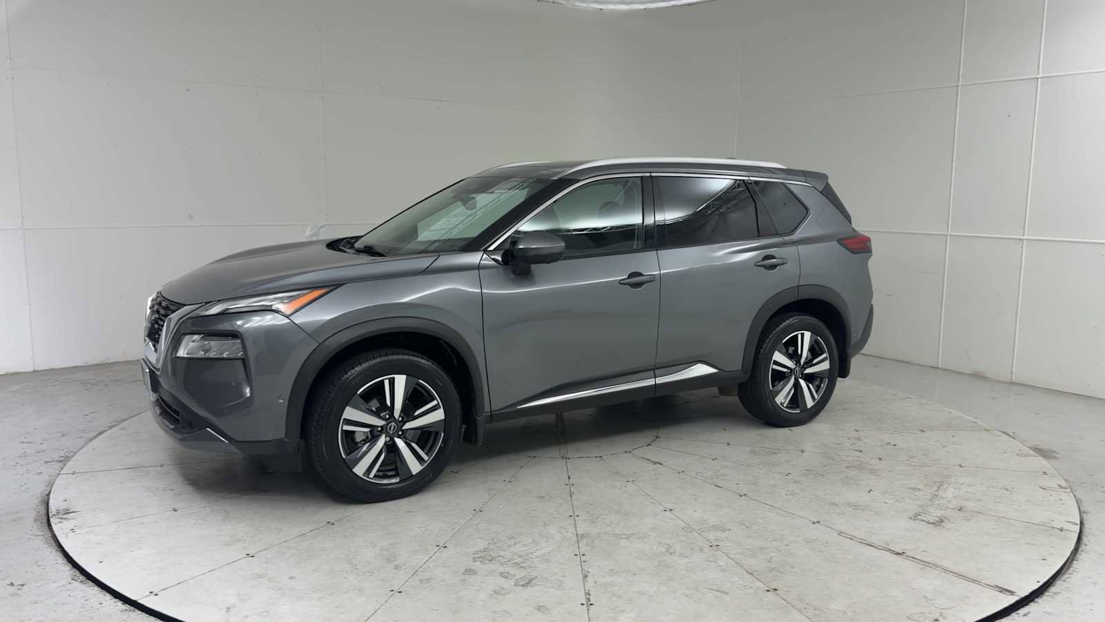 Used 2023 Nissan Rogue SL w/ SL Premium Package AWD/4WD image 6