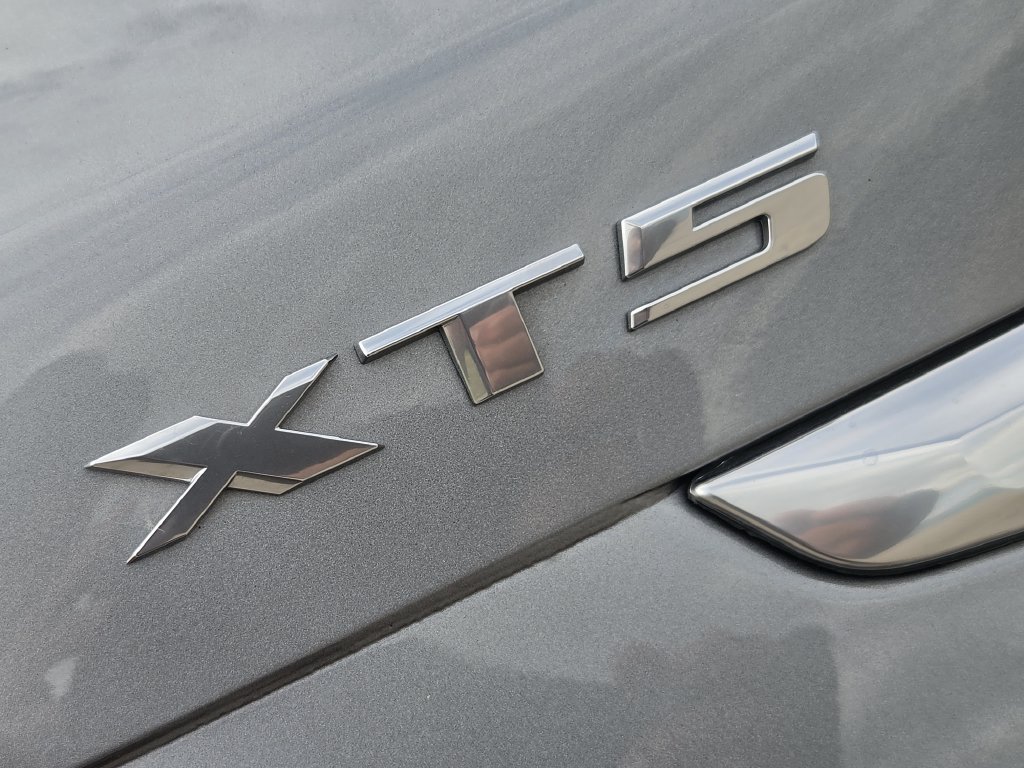 Used 2024 Cadillac XT5 Premium Luxury w/ Technology Package FWD image 13