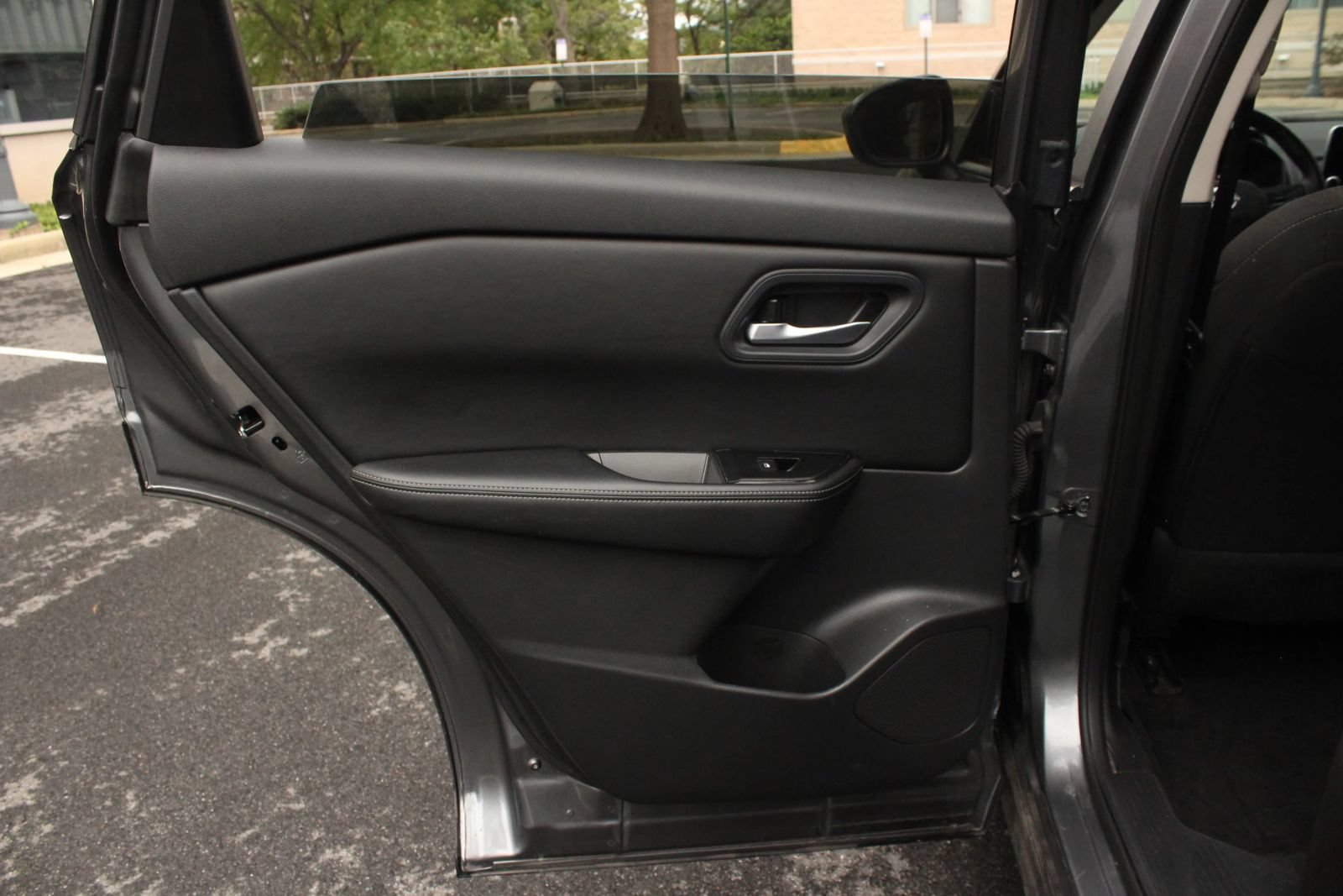 Used 2025 Nissan Rogue SV AWD/4WD image 20