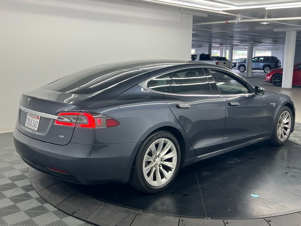 Used 2016 Tesla Model S 60 RWD image 5