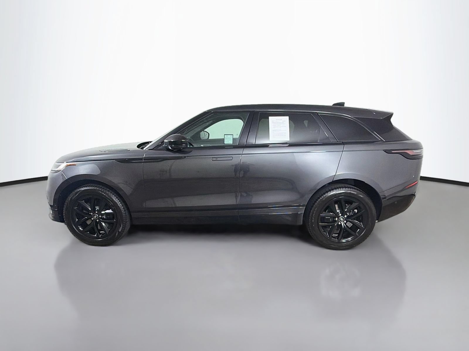 Certified 2026 Land Rover Range Rover Velar Dynamic SE AWD/4WD image 2