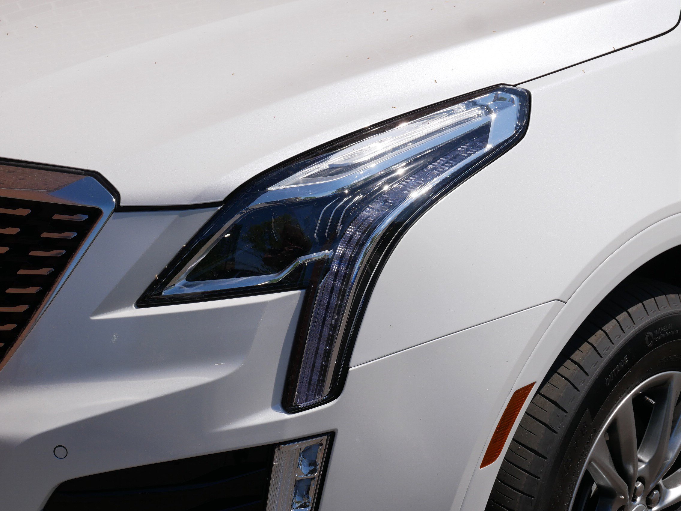 Certified 2023 Cadillac XT5 Premium Luxury AWD/4WD image 5