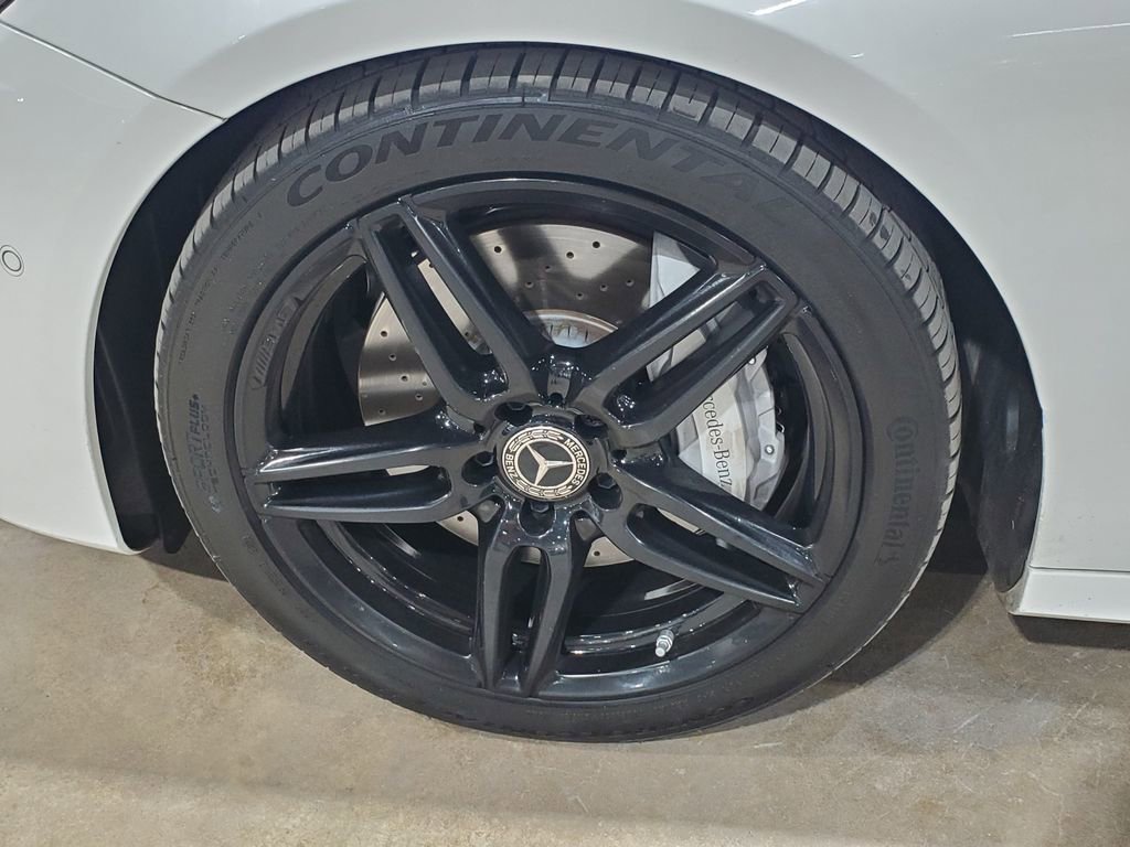 Used 2020 Mercedes-Benz E 350 Sedan image 40