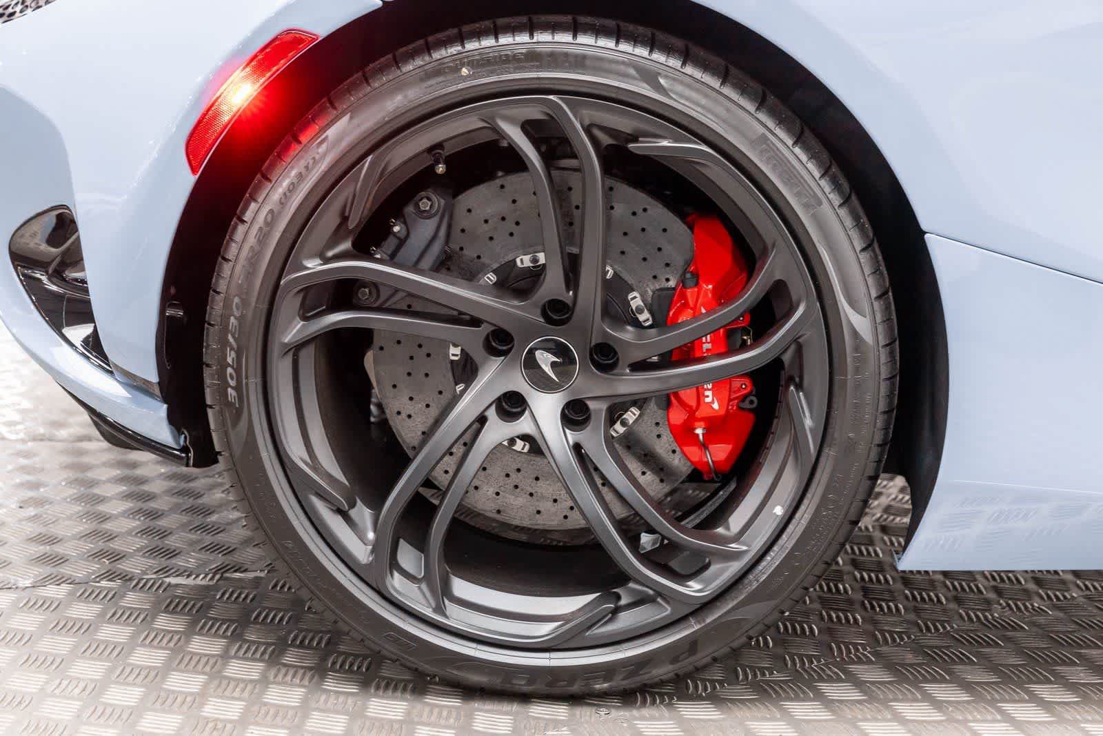 New 2026 McLaren 750S RWD image 42