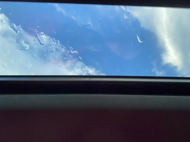 Used 2024 Volkswagen Atlas Cross Sport SEL Premium R-Line image 28