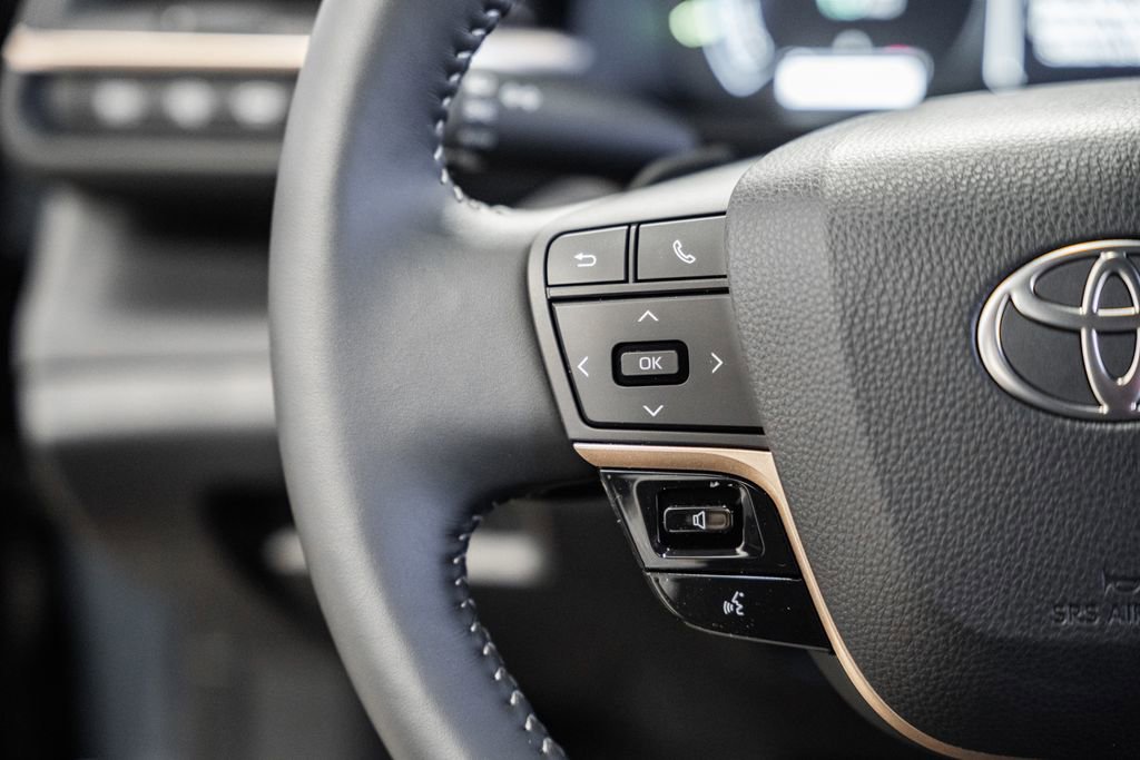 New 2026 Toyota Crown Signia XLE image 30