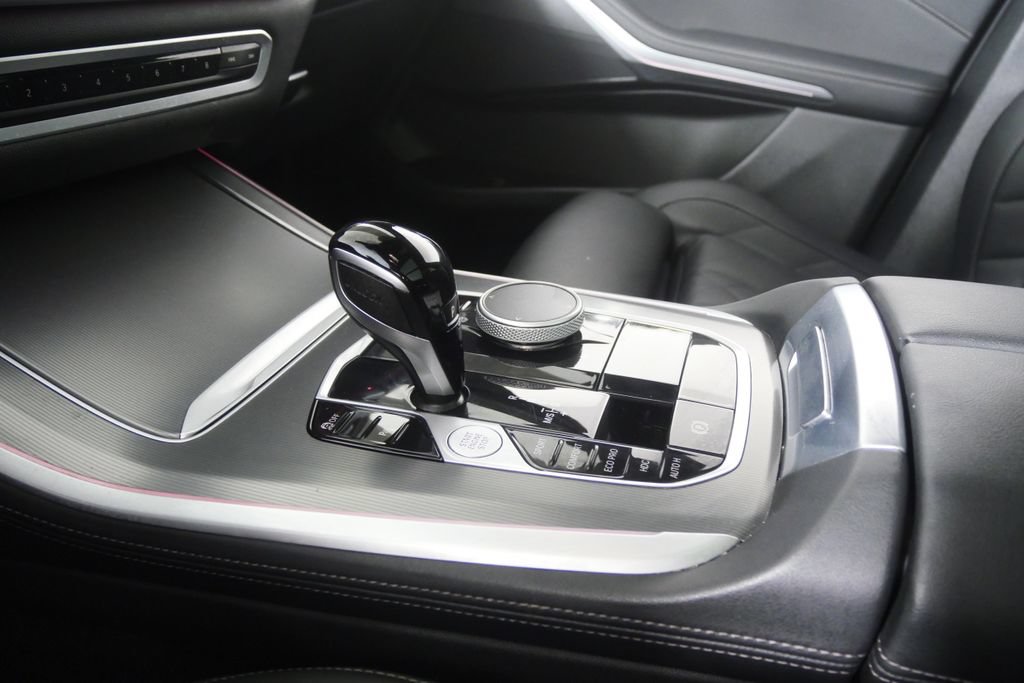 Used 2023 BMW X5 xDrive40i AWD/4WD image 22