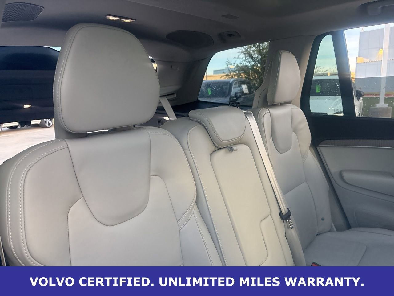 Certified 2024 Volvo XC90 T8 Ultimate w/ Protection Package Premier image 11