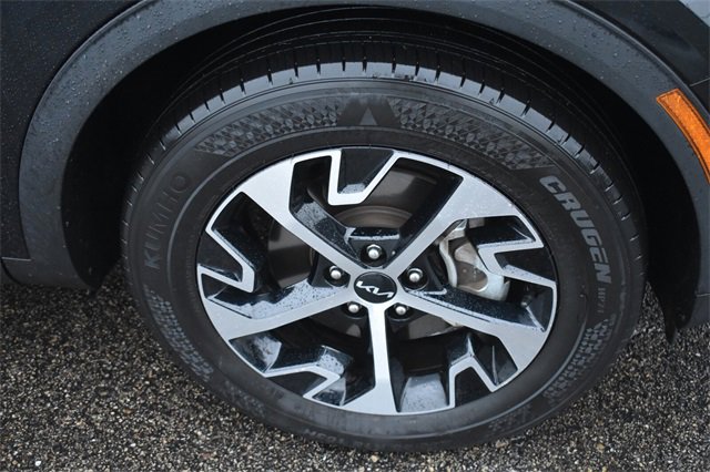 Used 2023 Kia Sportage EX image 11