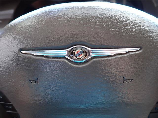 Used 2005 Chrysler Sebring Touring FWD image 19