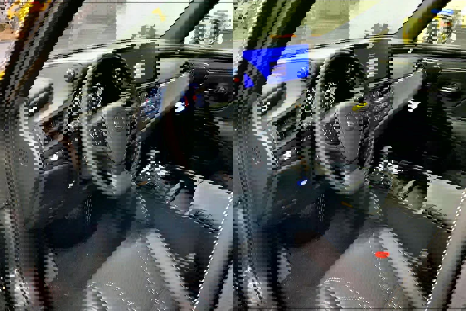 New 2025 Lexus ES 350 Ultra Luxury image 8