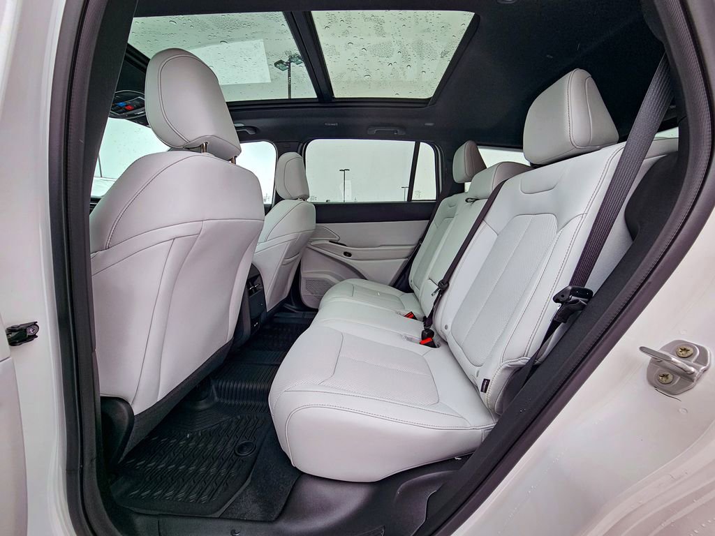 New 2026 Jeep Cherokee Limited image 31