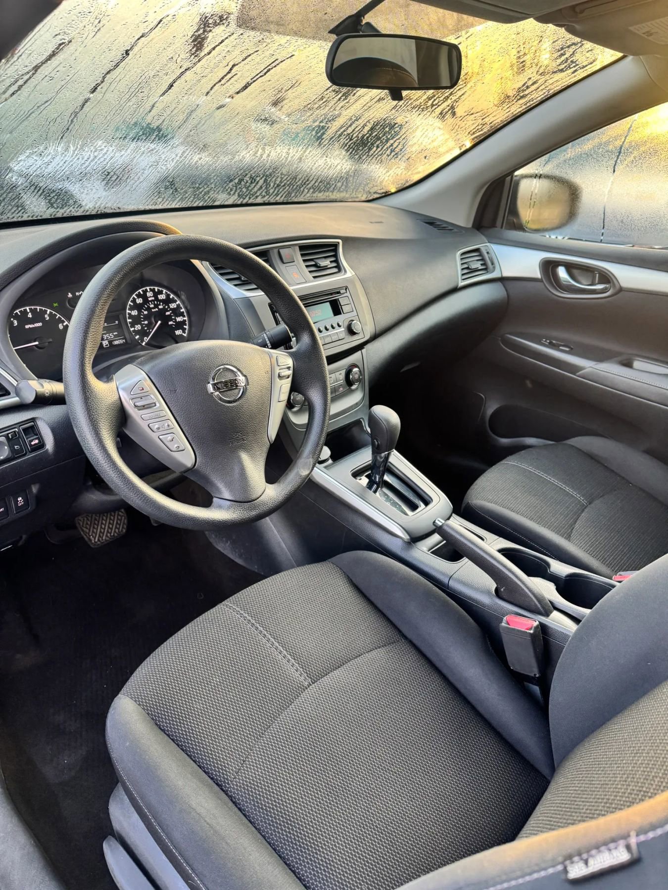 Used 2016 Nissan Sentra S image 9