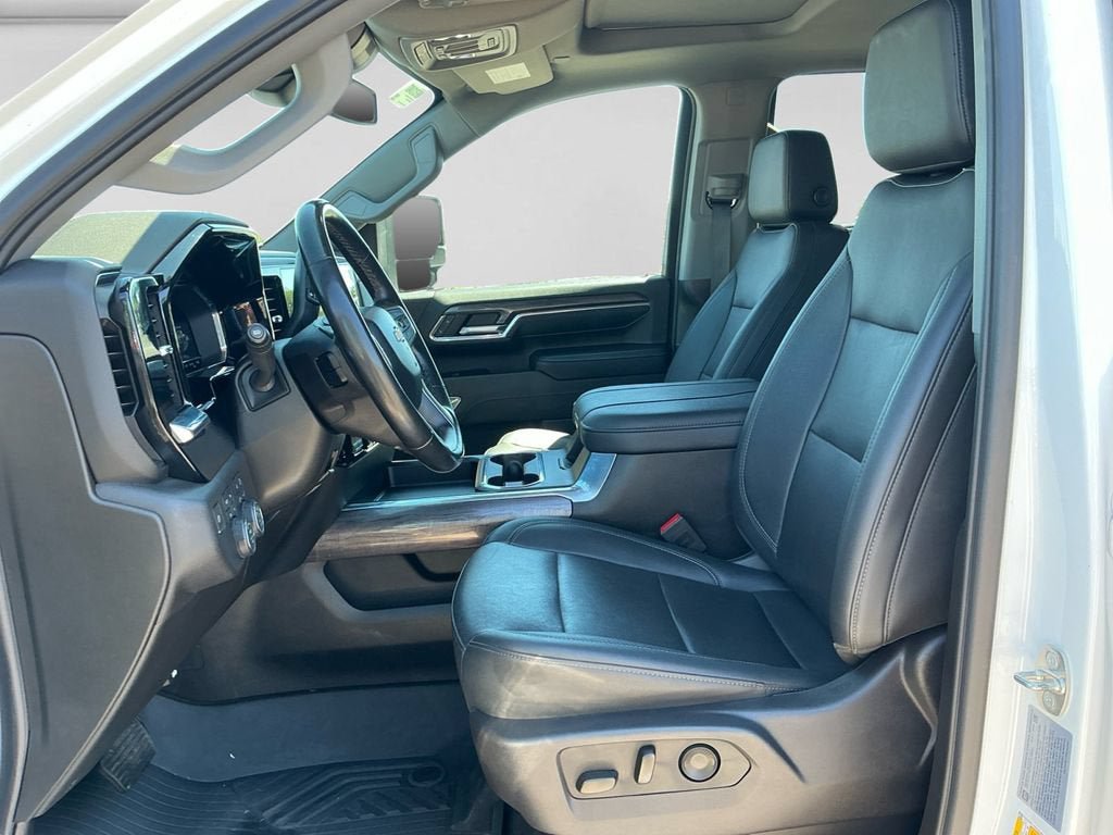 Certified 2024 Chevrolet Silverado 2500 LTZ w/ LTZ Plus Package AWD/4WD image 10