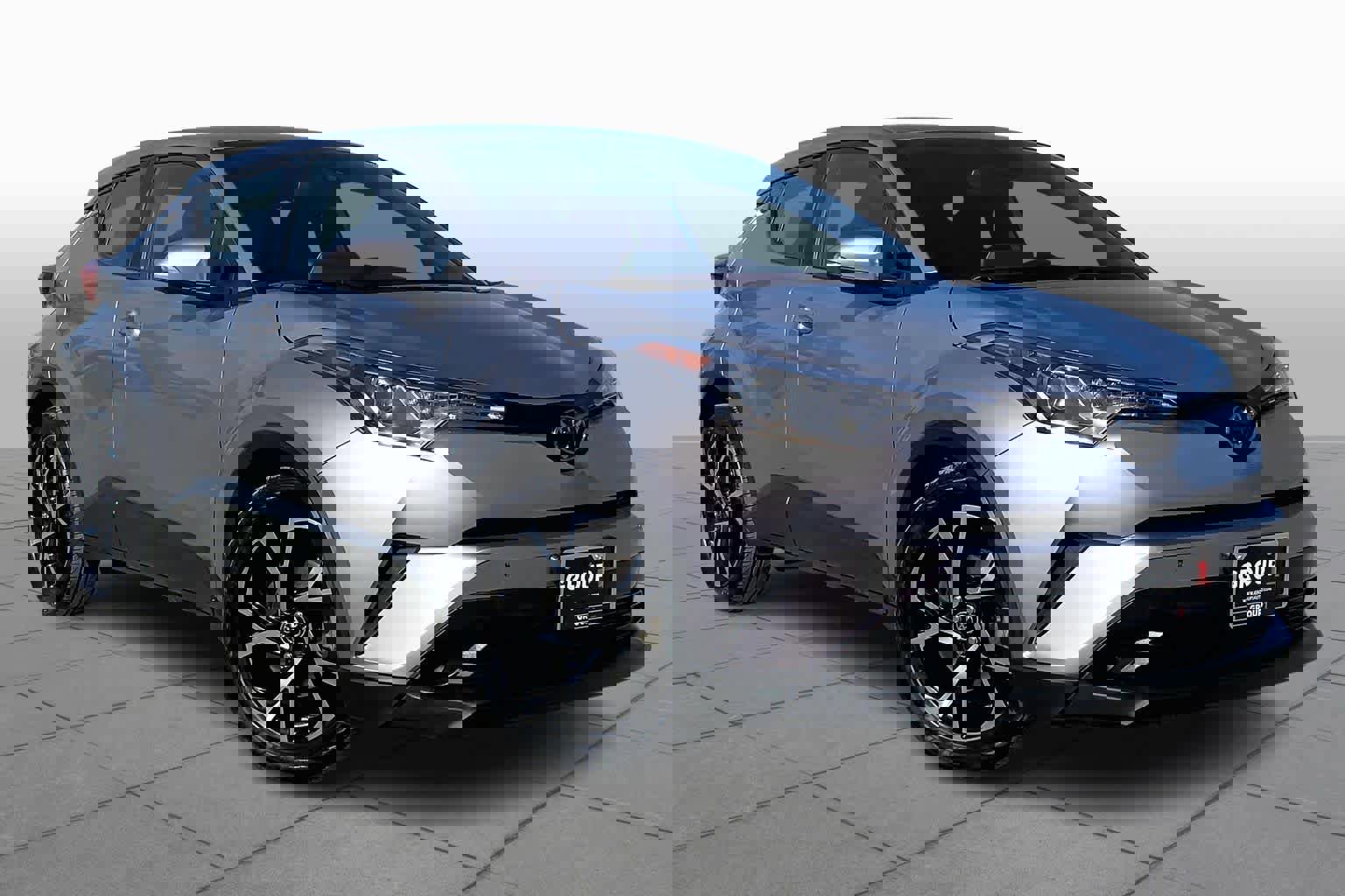 Used 2019 Toyota C-HR LE image 2