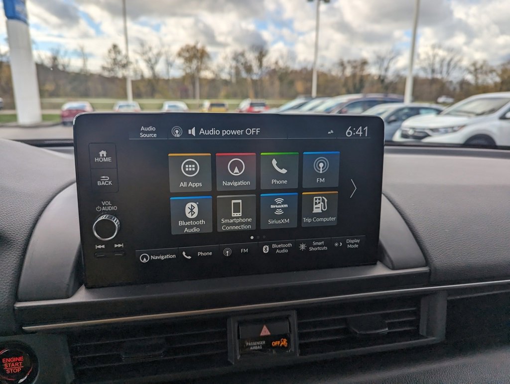 Certified 2025 Honda Pilot Black Edition image 16