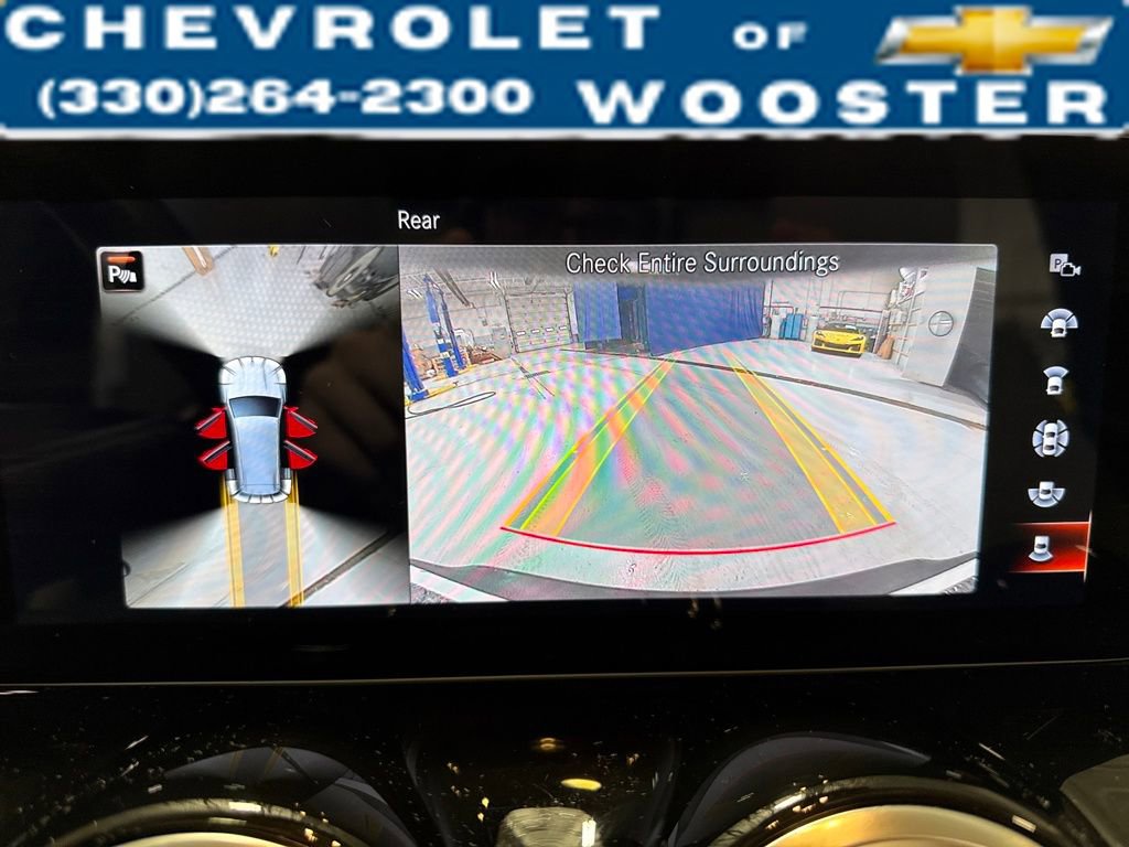 Used 2022 Mercedes-Benz EQB 300 4MATIC image 23