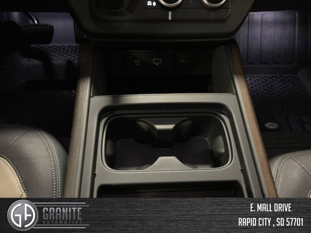Used 2024 Land Rover Defender 110 X-Dynamic SE image 25