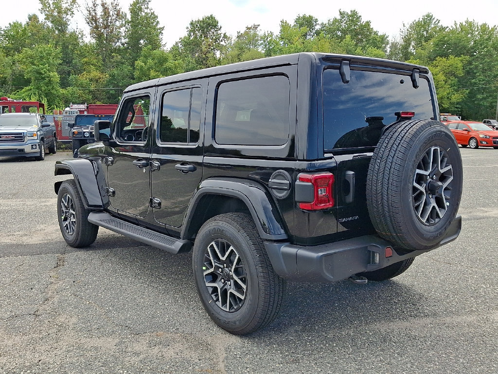 New 2027 Jeep Wrangler Unlimited Sahara AWD/4WD image 6
