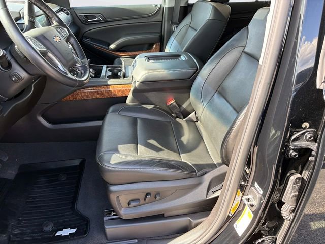 Used 2019 Chevrolet Suburban Premier image 24