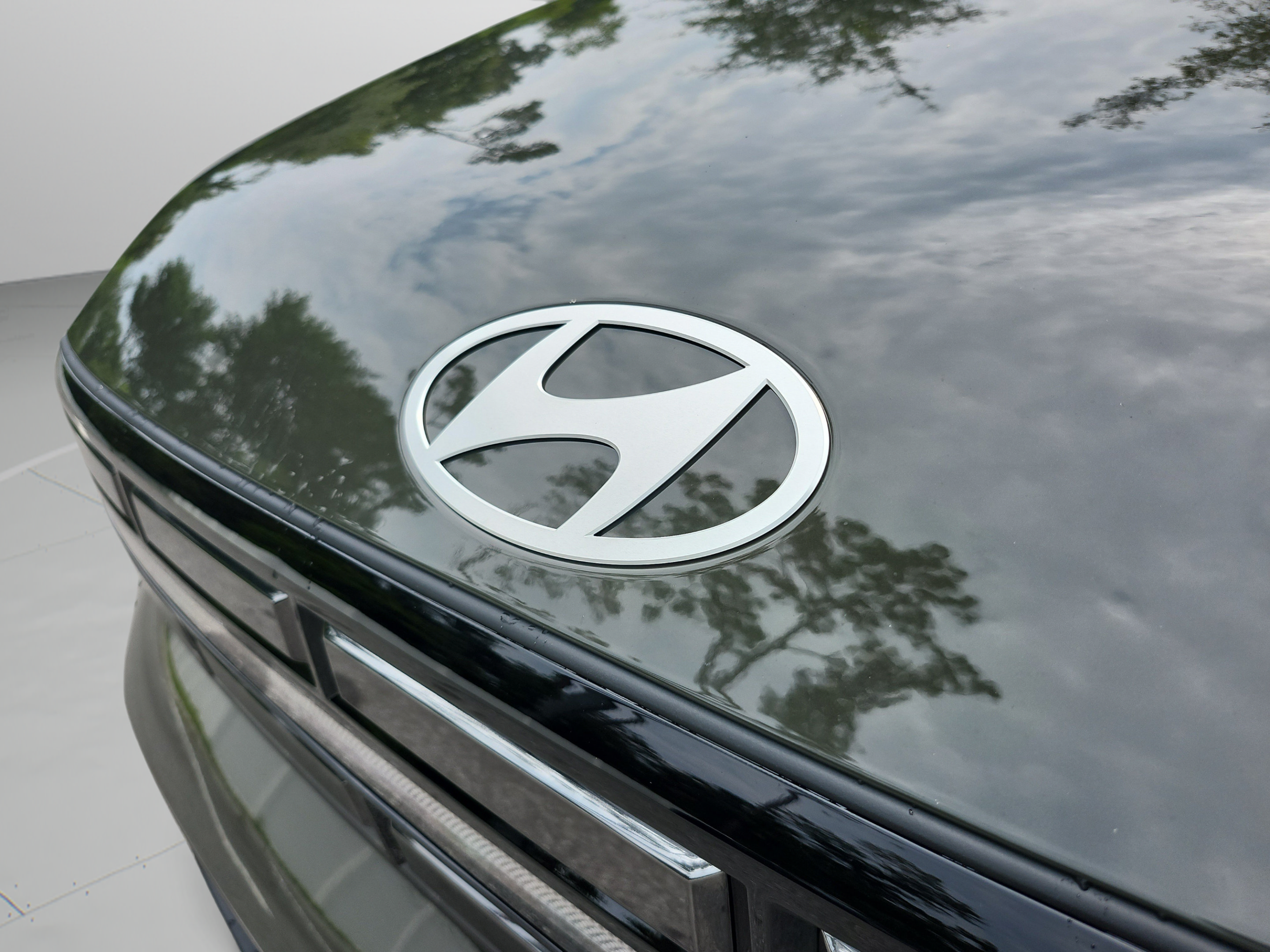 New 2026 Hyundai Santa Fe Limited FWD image 23