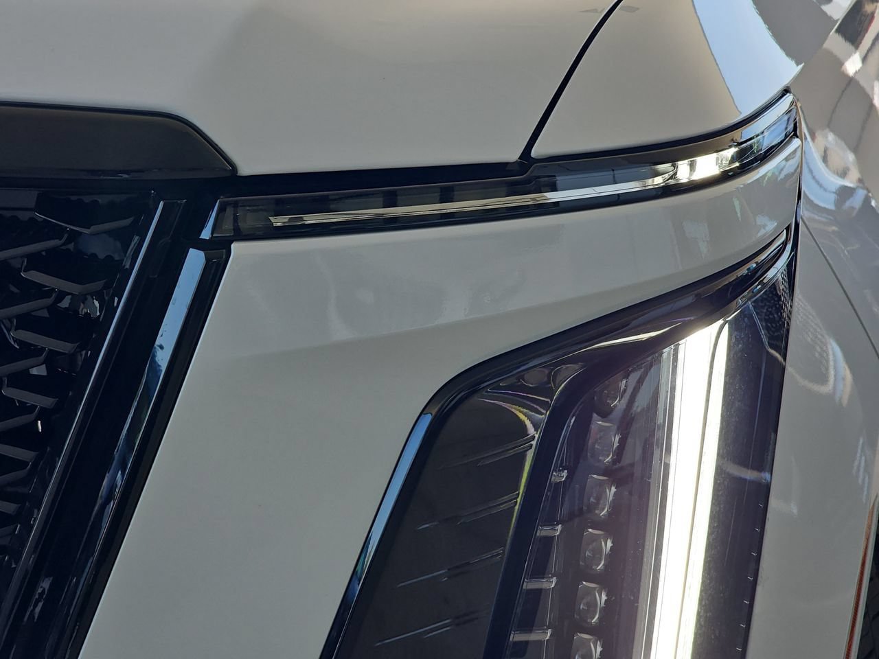 New 2026 Cadillac Escalade Sport w/ Touring Package AWD/4WD image 33
