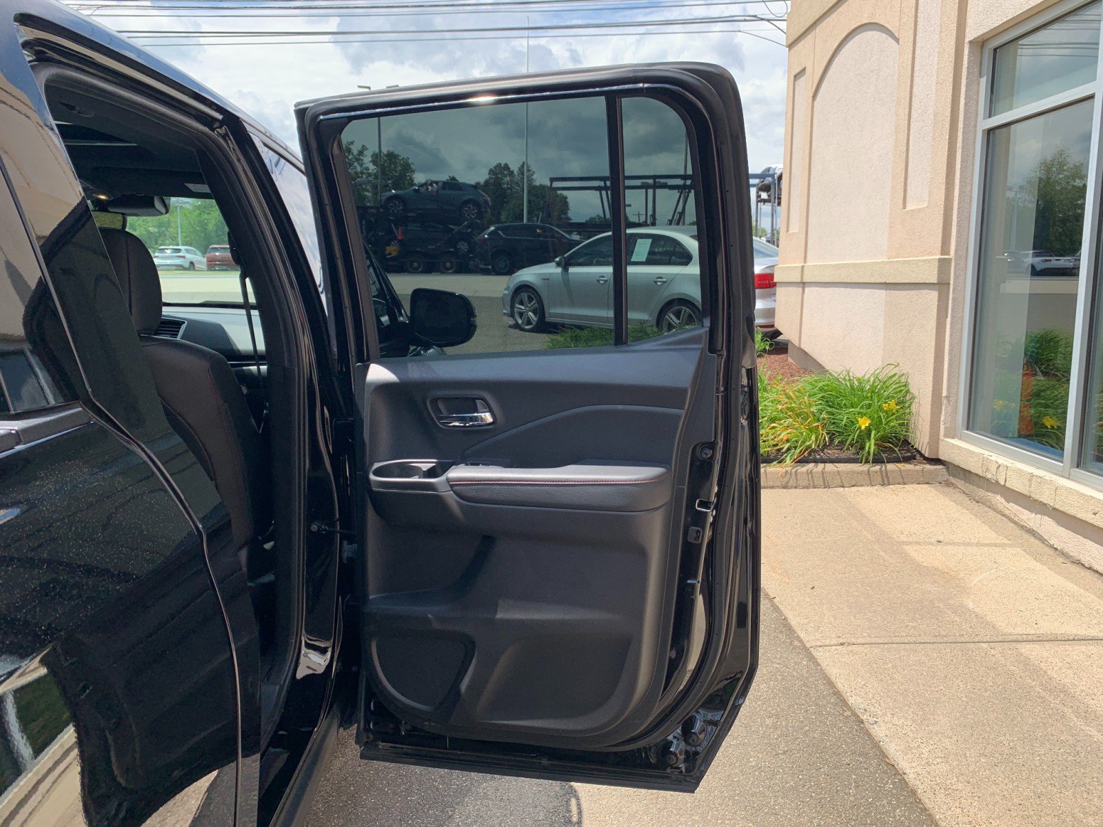 Used 2022 Honda Ridgeline Black Edition image 36