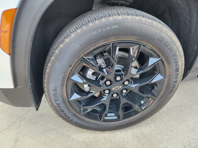 Used 2025 Chevrolet Traverse LT w/ Midnight/Sport Edition FWD image 9