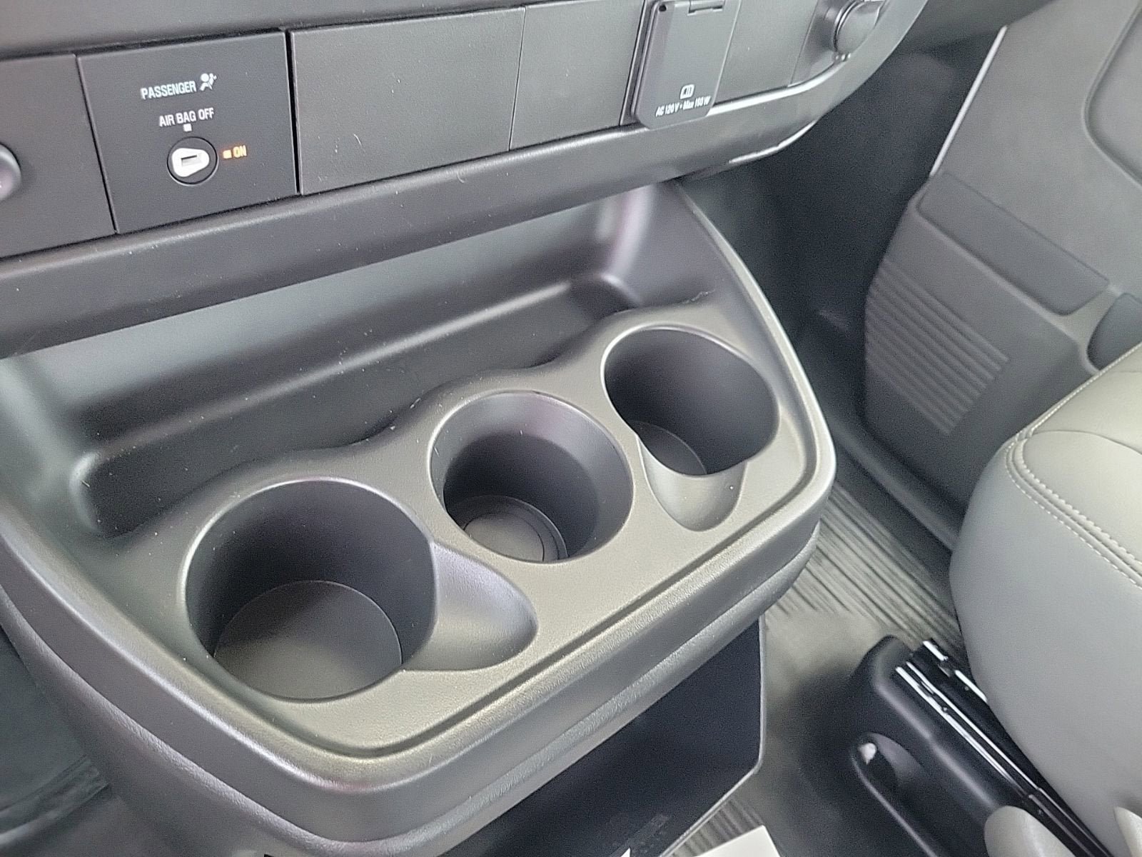 New 2026 GMC Savana 2500 RWD image 15