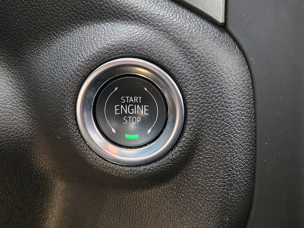 Used 2025 GMC Sierra 1500 Pro w/ Pro Value Package AWD/4WD image 18