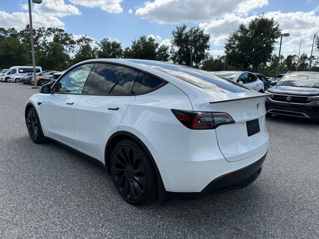 Used 2023 Tesla Model Y Performance image 14