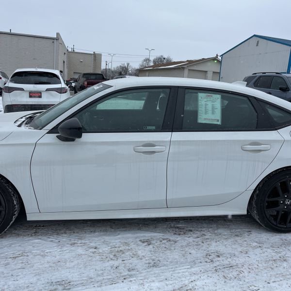 Used 2024 Honda Civic Sport image 4