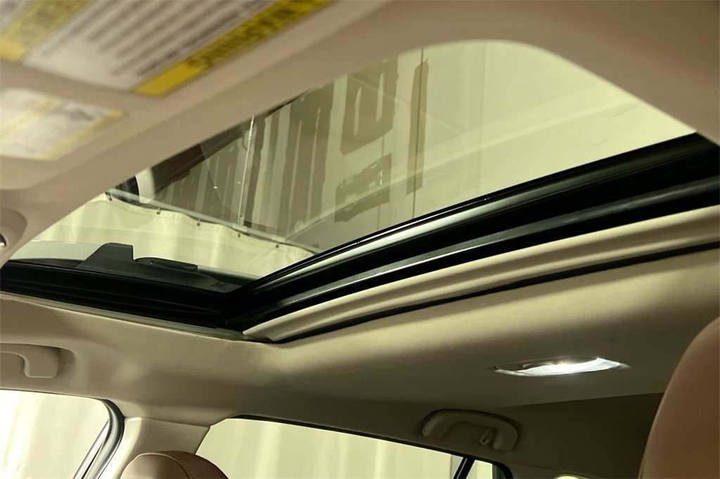 Used 2020 Subaru Outback Touring XT image 25