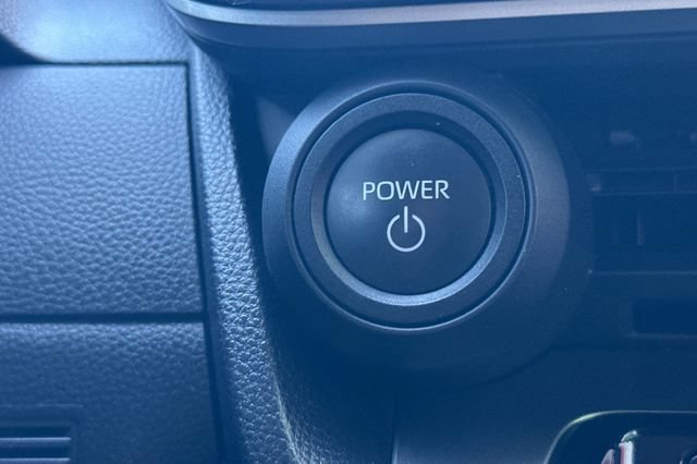 Certified 2025 Toyota Prius LE FWD image 27