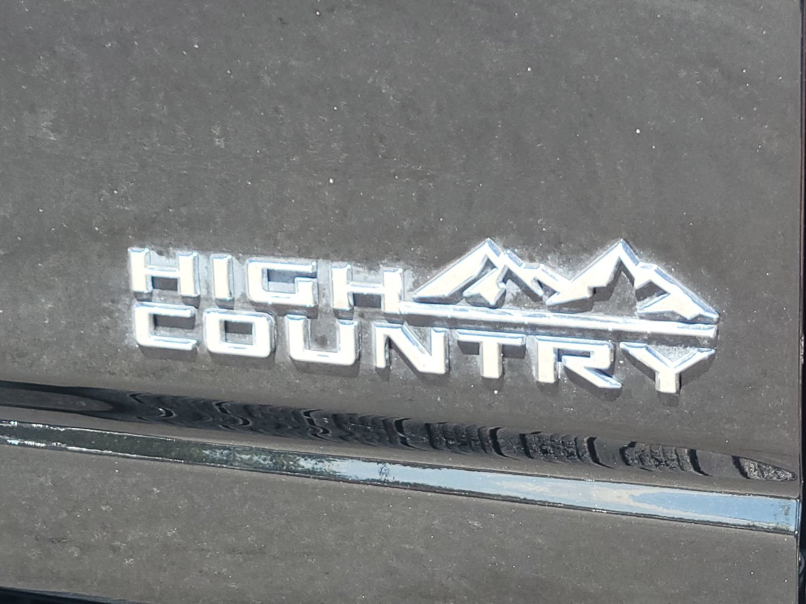 Used 2022 Chevrolet Silverado 2500 High Country w/ Z71 Off-Road Package AWD/4WD image 11