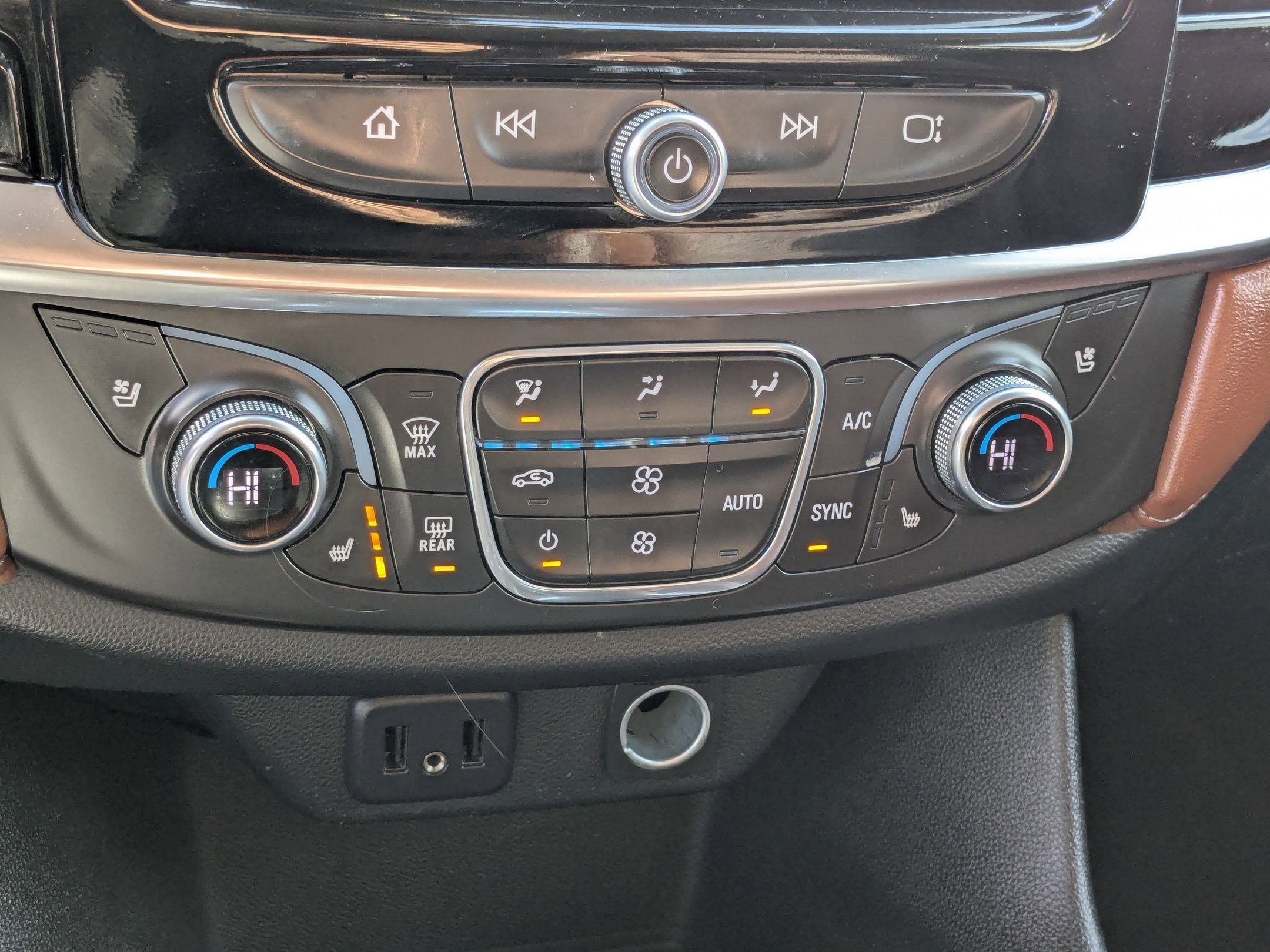 Used 2018 Chevrolet Traverse High Country image 23