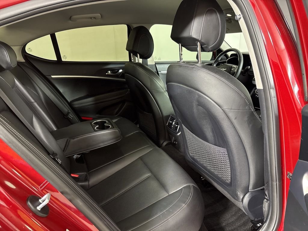 Used 2019 Genesis G70 2.0T Advanced image 17