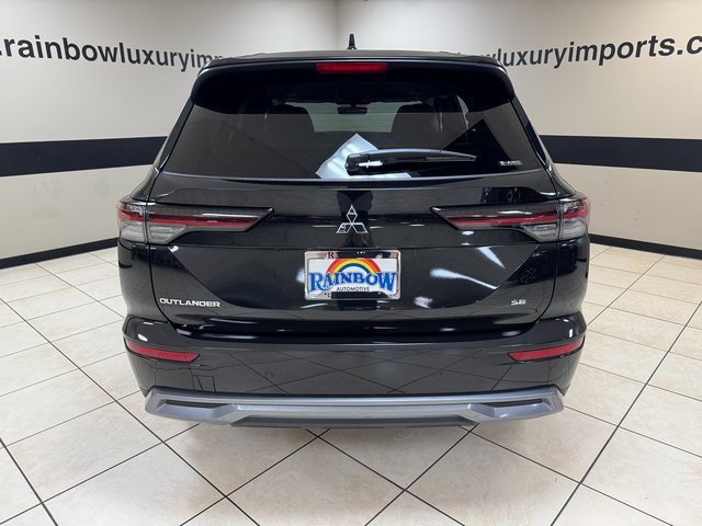 New 2025 Mitsubishi Outlander SE image 5