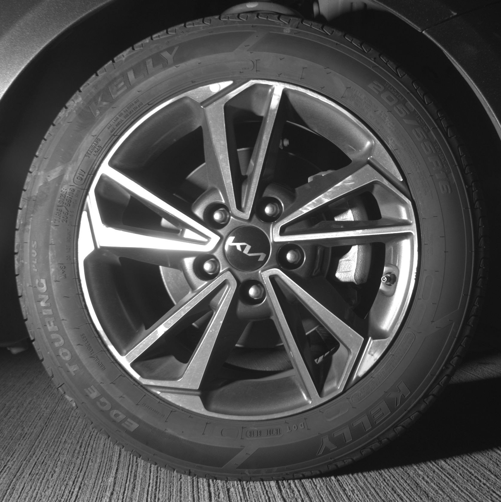 Used 2024 Kia Forte LXS image 18