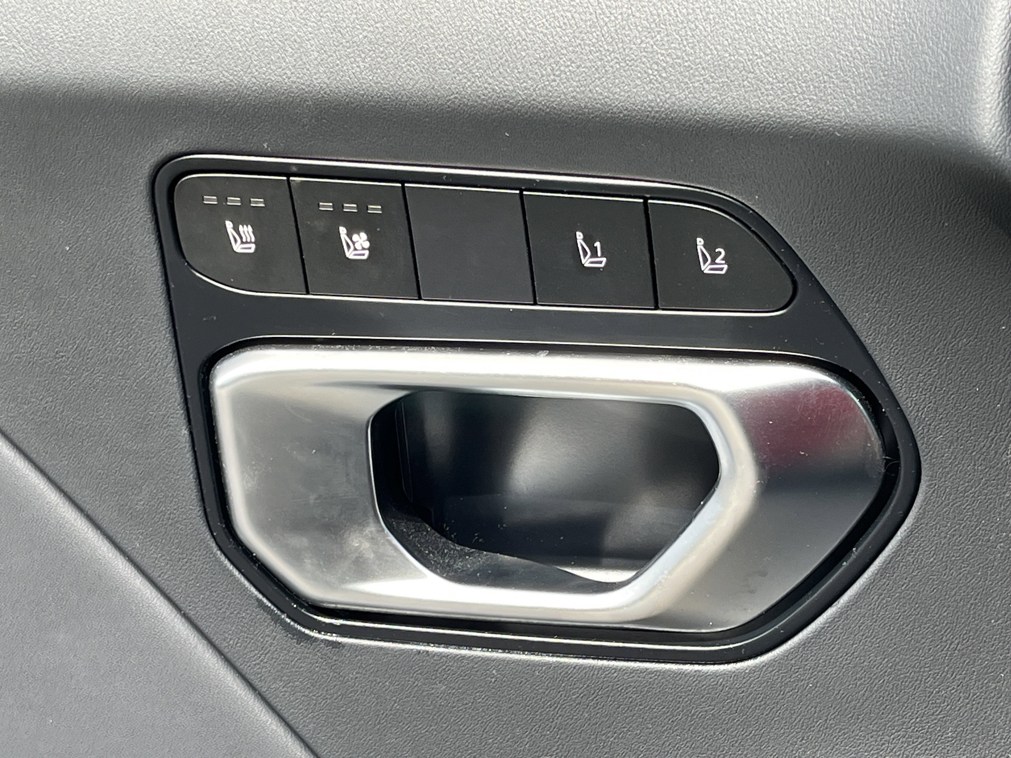 Certified 2025 Kia K4 GT-Line Turbo FWD image 17