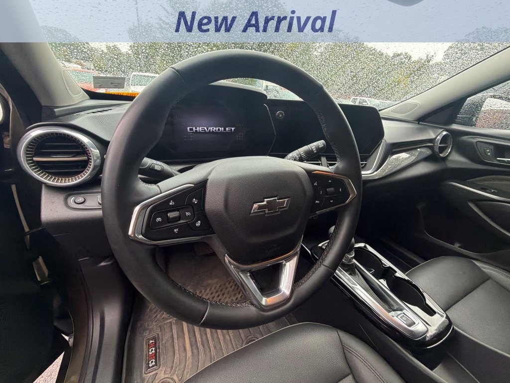 Certified 2024 Chevrolet Trax ACTIV w/ Driver Confidence Package FWD image 11