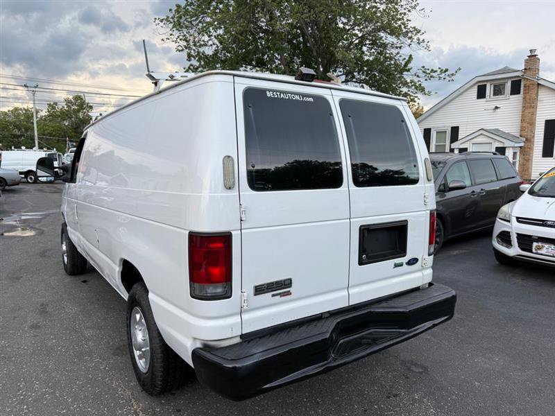 Used 2011 Ford E-250 and Econoline 250 image 3