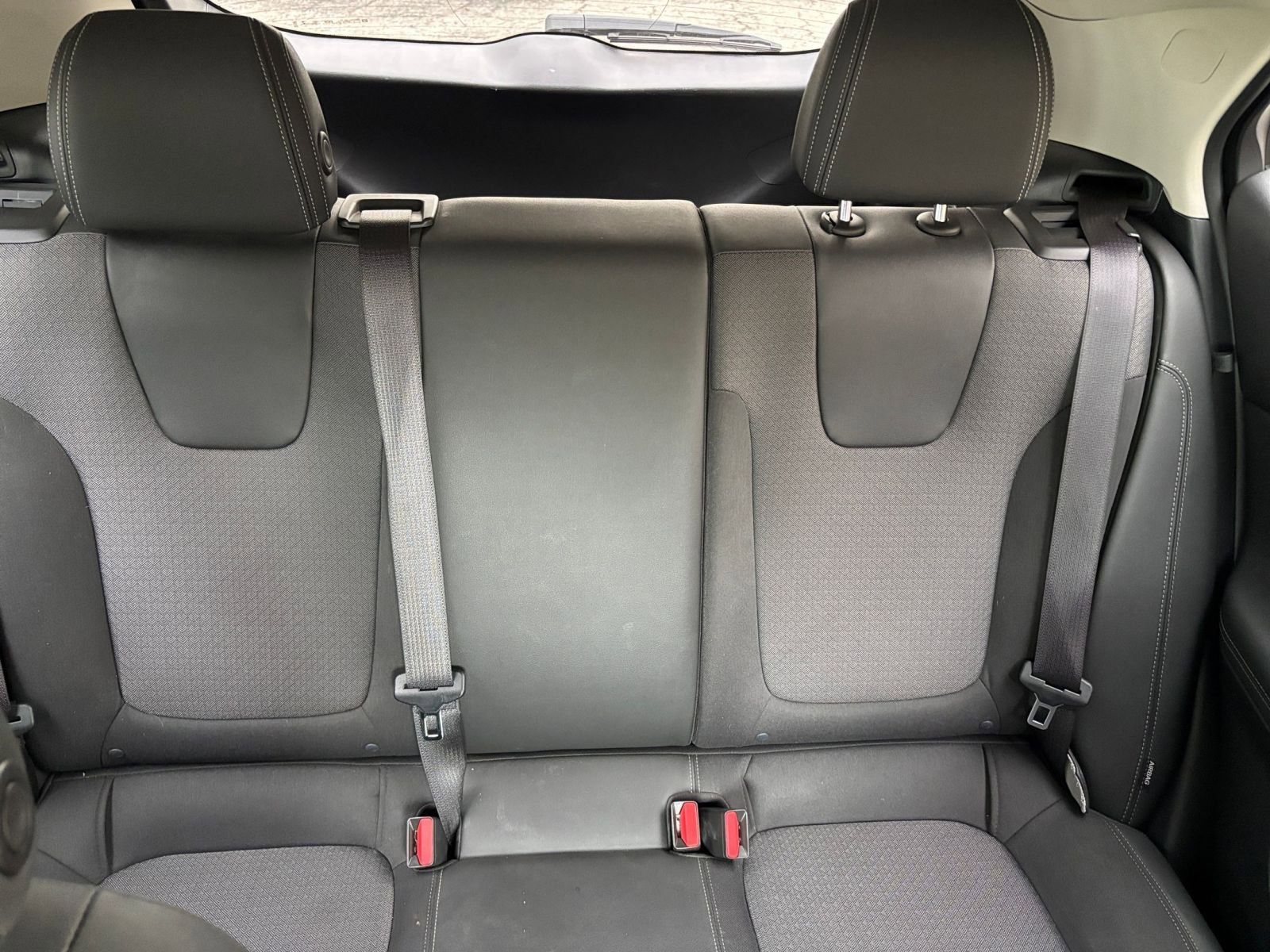 Used 2025 Buick Encore GX Preferred FWD image 33