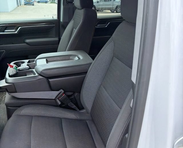 Used 2024 Chevrolet Silverado 1500 LT AWD/4WD image 7
