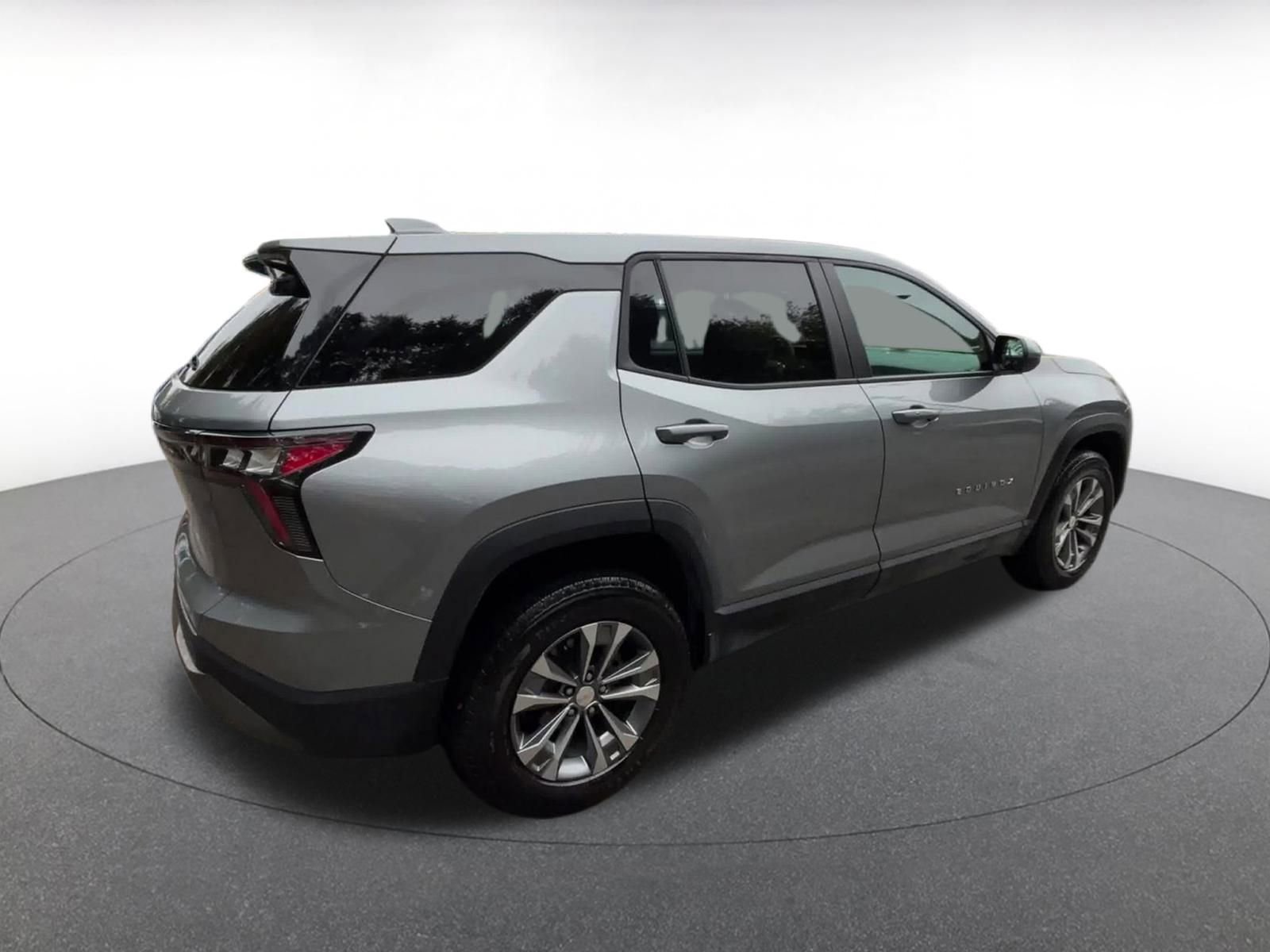 Used 2025 Chevrolet Equinox LT image 15