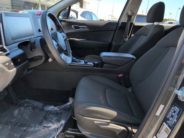 Used 2024 Kia Sportage LX image 23