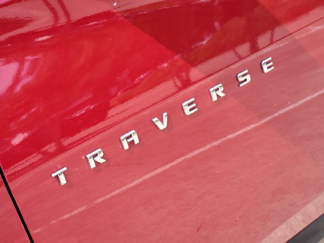 Used 2020 Chevrolet Traverse LT w/ LT Premium Package FWD image 12